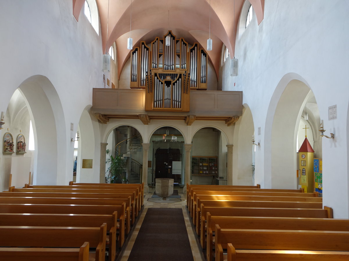 Waldmnchen, Orgelempore in der Stadtpfarrkirche St. Stephan (03.06.2017)