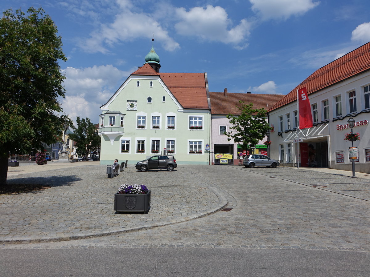 Waldmünchen, Rathaus am Marktplatz, zweigeschossiger