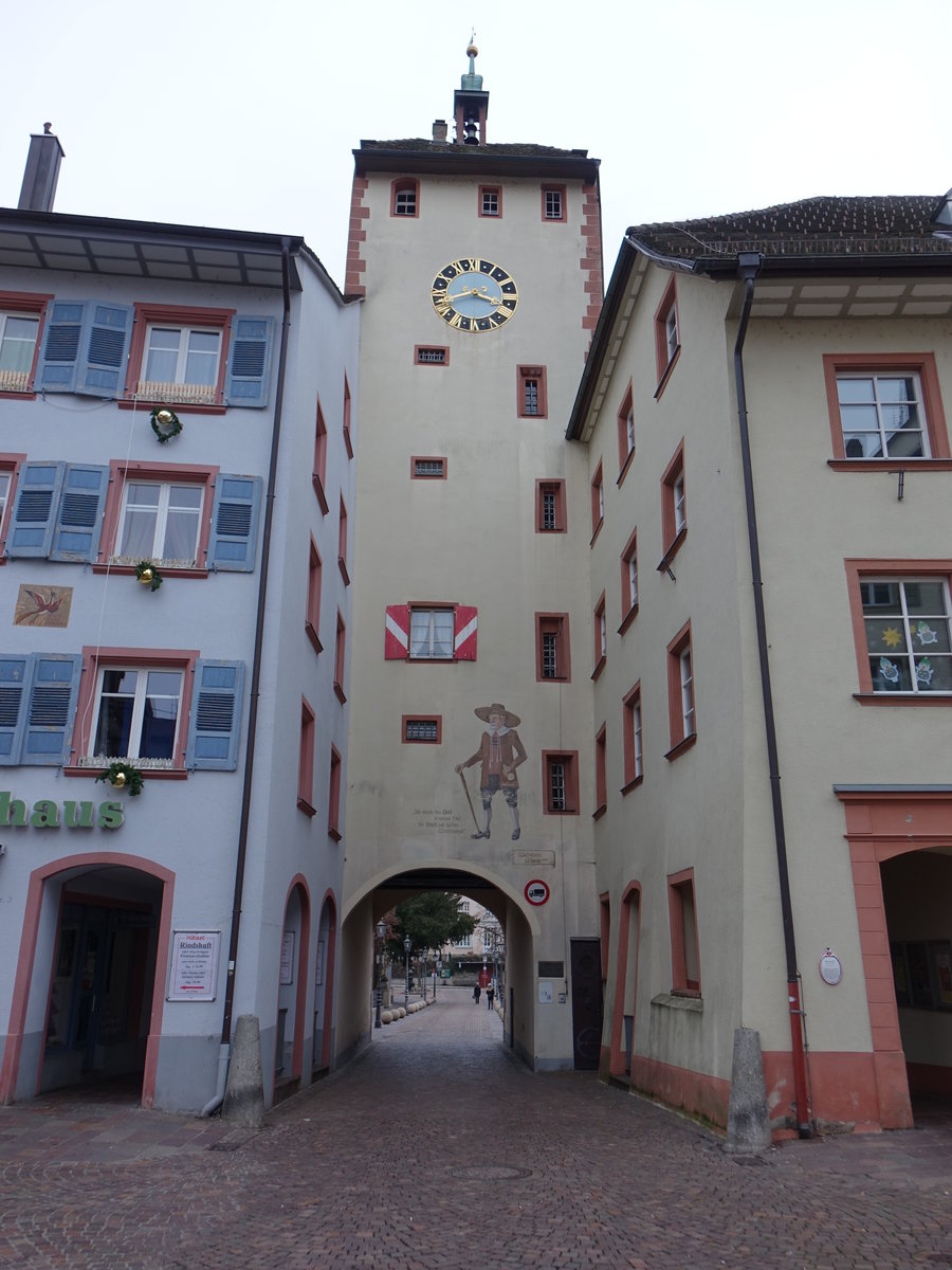 Waldshut, Oberes Tor oder Schaffhauser Tor in der Kaiserstrae (30.12.2018)