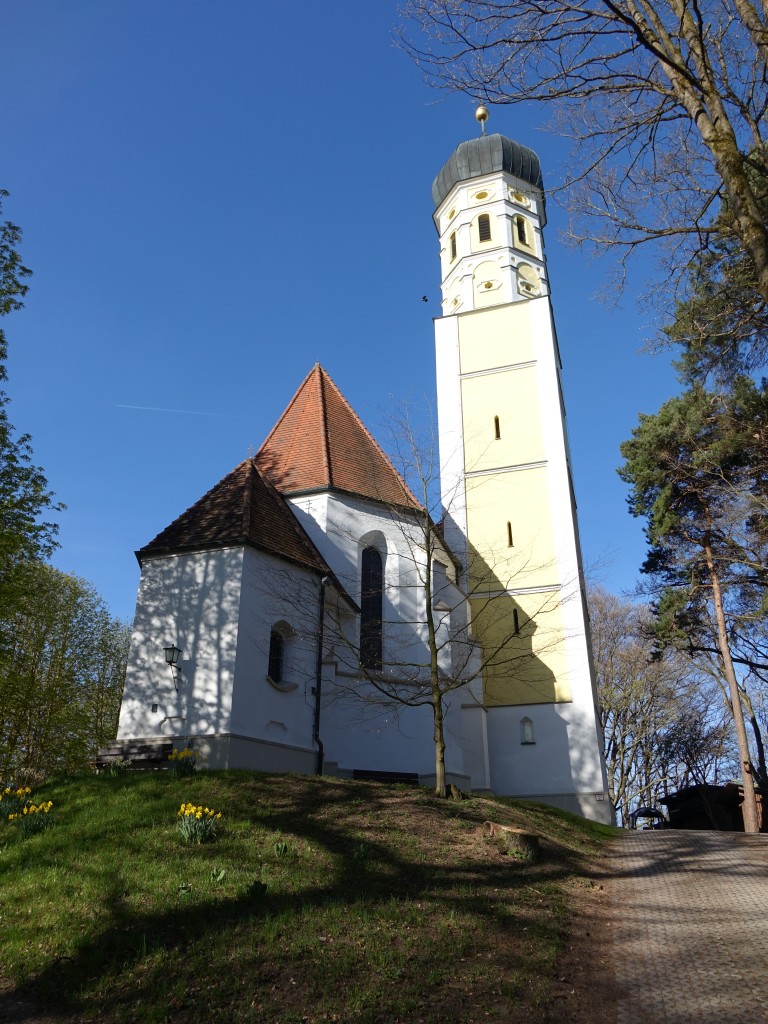Wallfahrtskirche Maria Beinberg bei Gachenbach, barockisierte Saalkirche, erbaut im 15. Jahrhundert, Turmerhhung 17. Jahrhundert (15.04.2015)