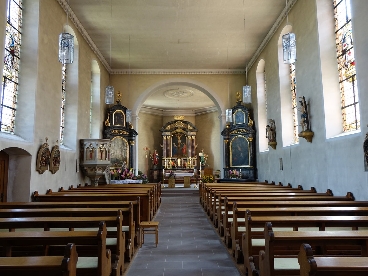 Waltershofen, barocker Innenraum der Pfarrkirche St. Peter und Paul, erbaut von 1816 bis 1819 (15.08.2016)