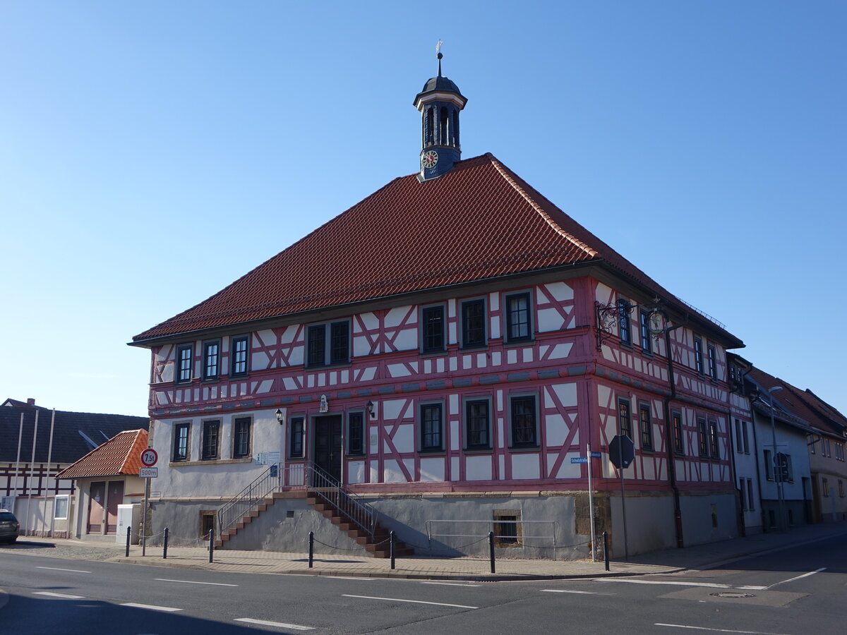 Wandersleben, Fachwerkrathaus in der Schulstrae (16.04.2022)