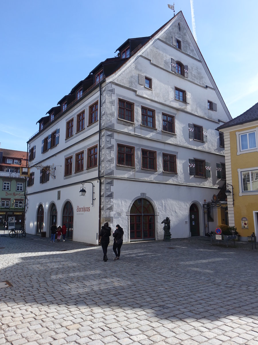 Wangen im Allgäu, Kornhaus am Postplatz, erbaut von 1600 bis 1602, heute öffentliche Bibliothek (20.02.2021)