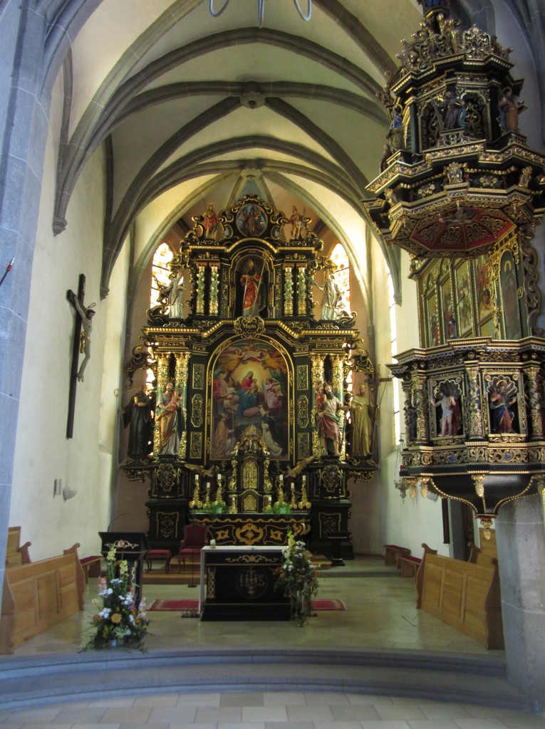 Wartberg an der Krems, Hochaltar und Kanzel aus dem 17. Jahrhundert in der Pfarrkirche St. Kilian (22.08.2013)