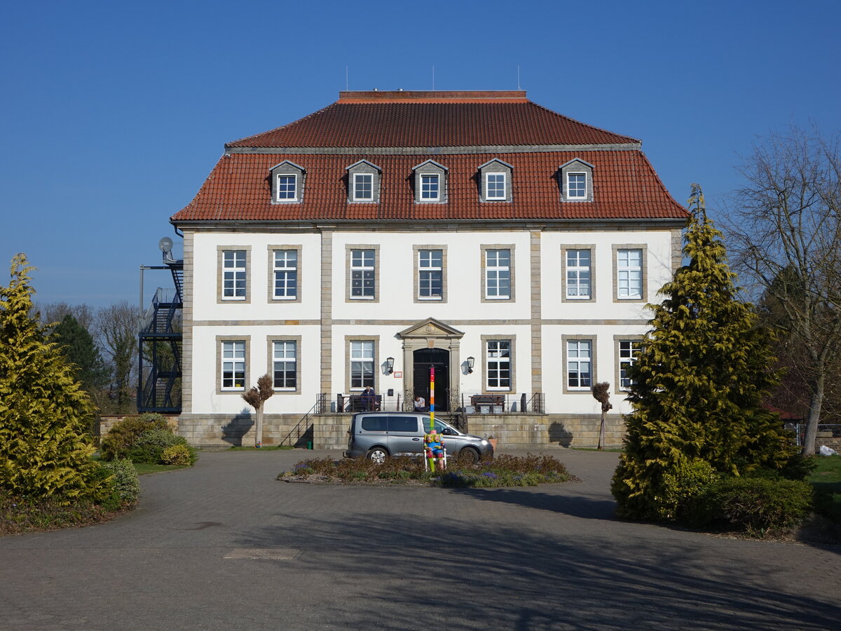 Wasserstra�e, barockes Gut Neuhof, erbaut im 18. Jahrhundert (23.03.2026)