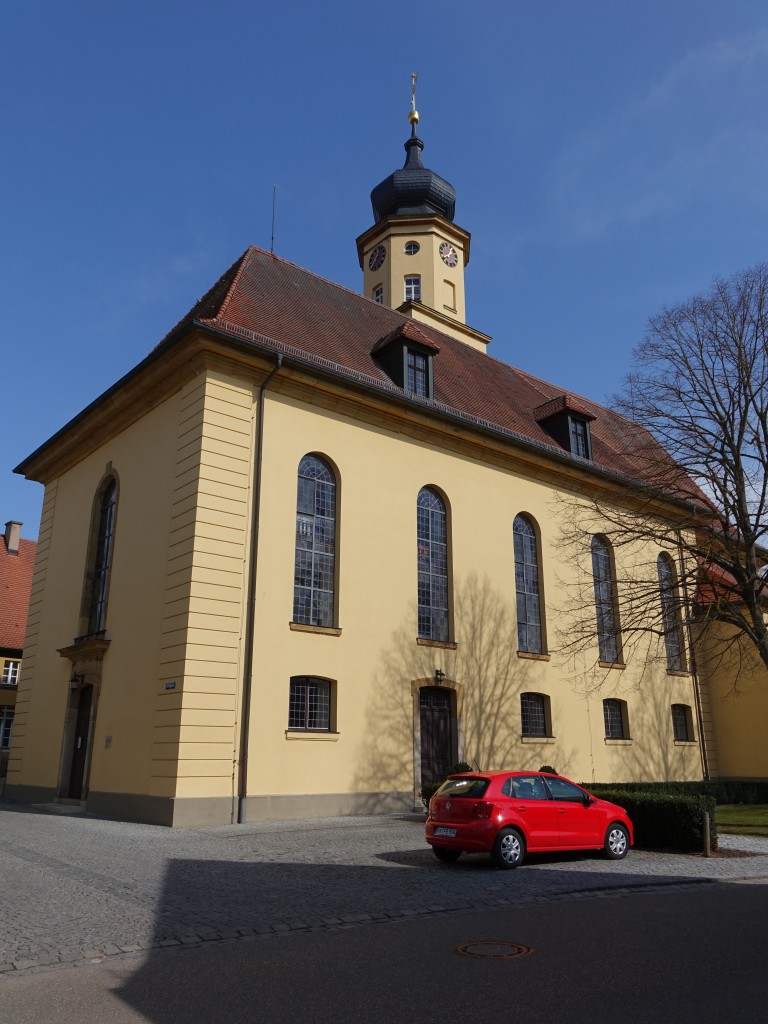 Wassertrdingen, Ev. Pfarrkirche Hl. Dreifaltigkeit, Saalbau mit polygonalem Chorabschluss, Turm im Kern mittelalterlich, Langhaus und Turmabschluss erbaut 1738 bis 1740 durch Leopoldo Retty (18.03.2015)