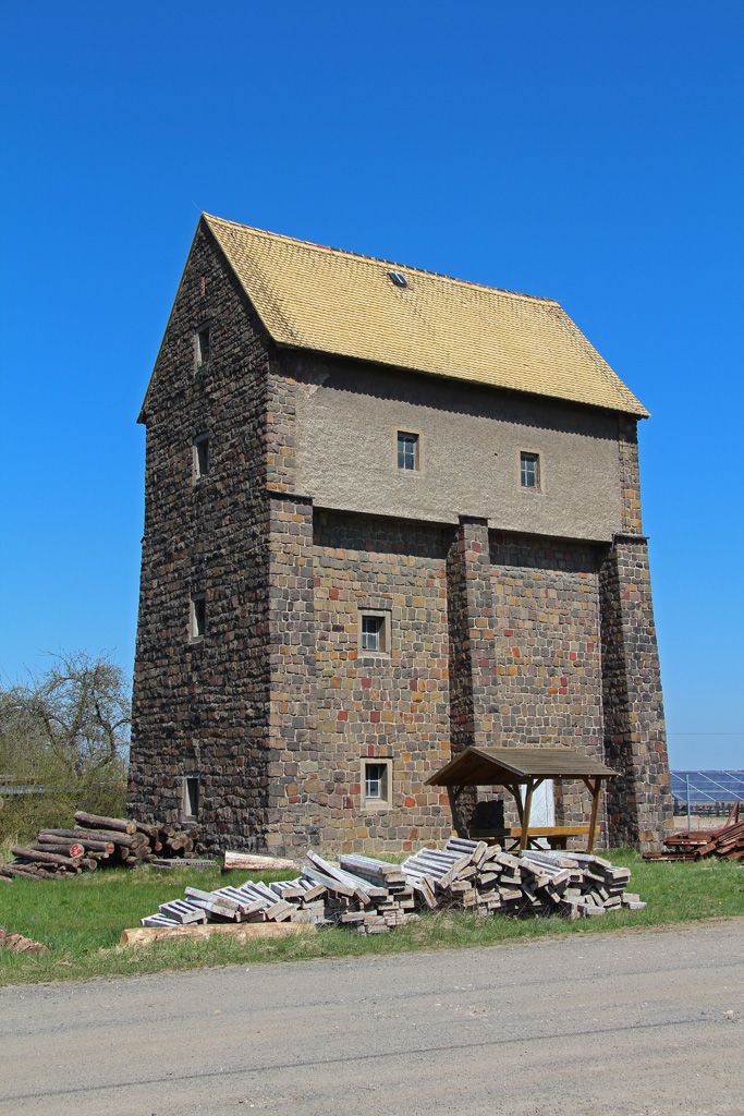 Wasserturm in Leisenau im April 2015