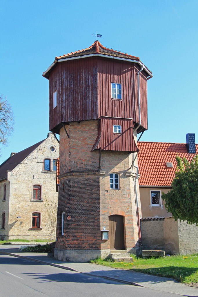 Wasserturm Schnellroda im April 2015