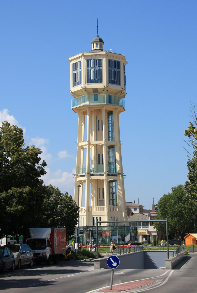 Wasserturm in Siofok am Balaton im August 2012