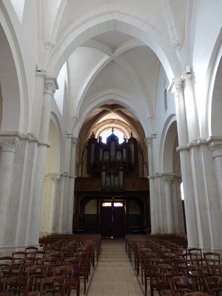 Wassy, Orgelempore in der Notre Dame Kirche (26.10.2015)