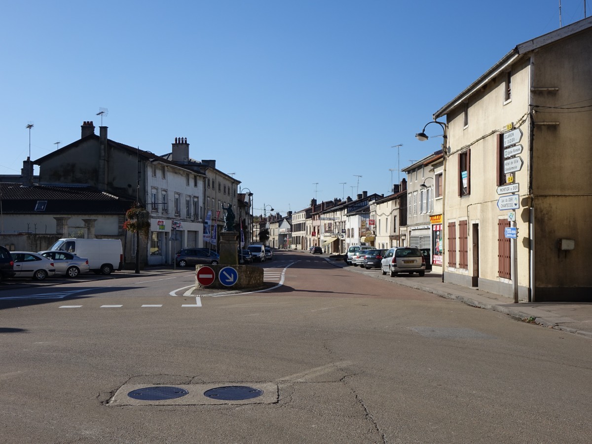 Wassy, Rue Marechal Tassigny (26.10.2015)