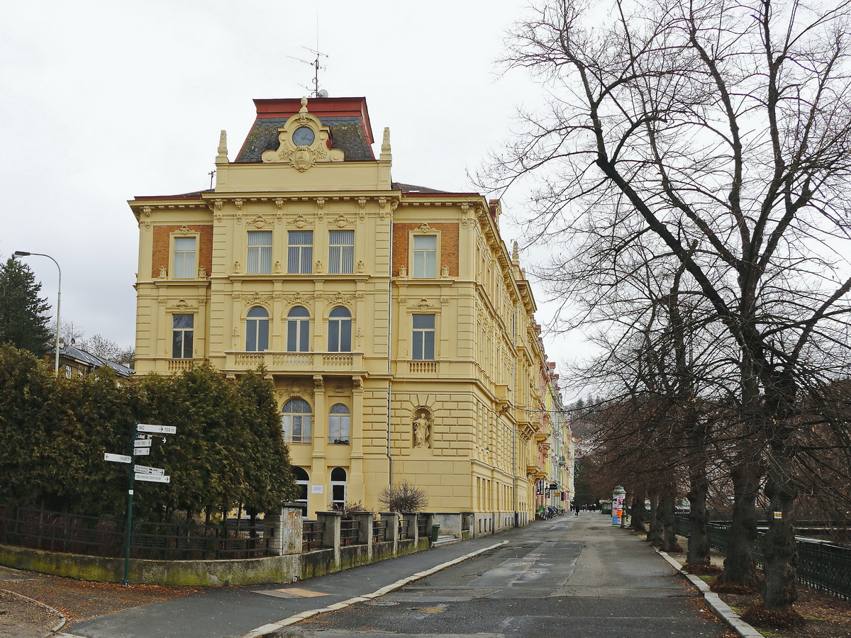 Weg zur Obchodni (Unternehmensregister) in Karlsbad am 22. Februar 2019.