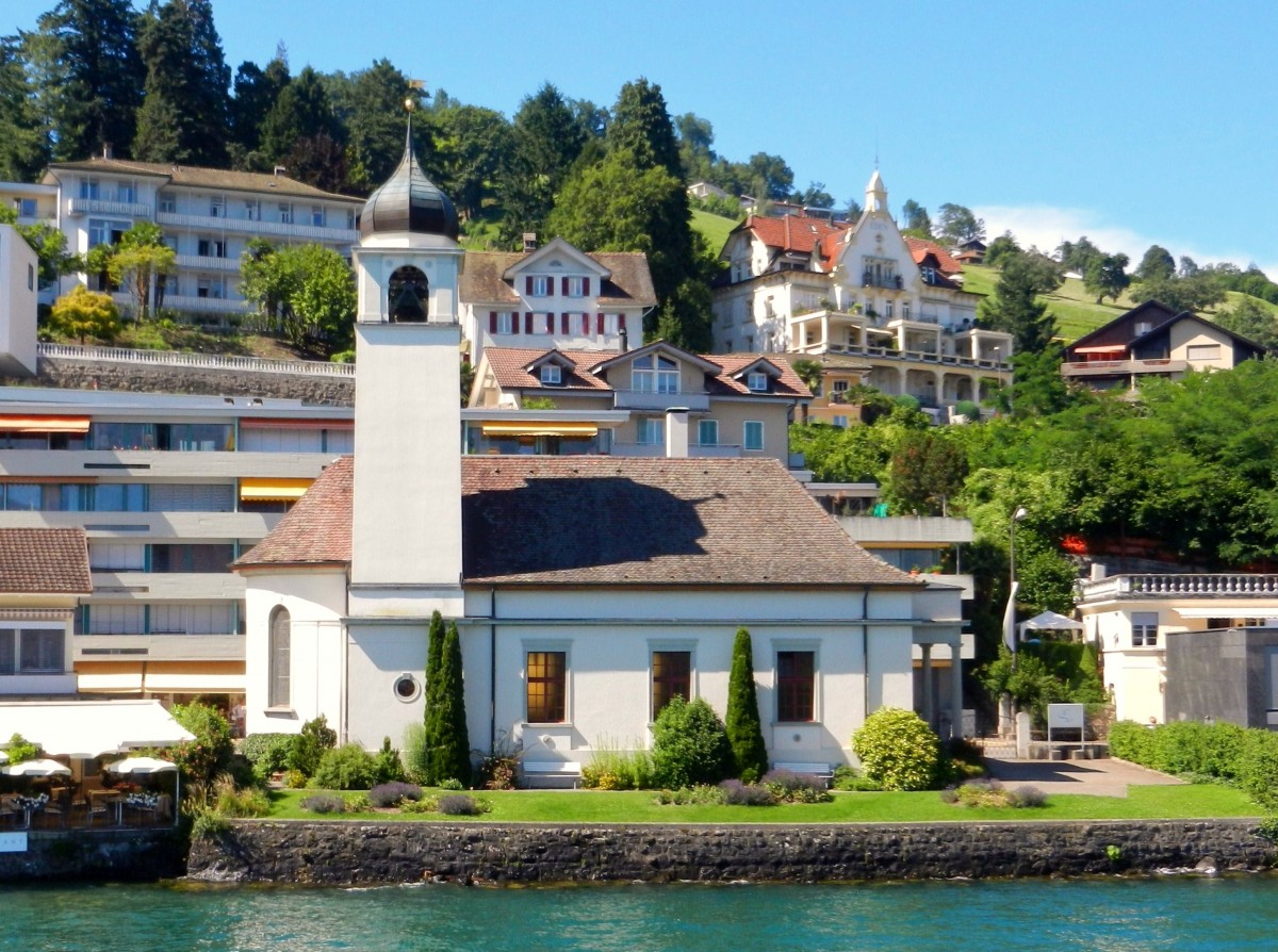 Weggis, evangelisch-reformierte Kirche, 1917-1918 erbaut. Renoviert 1982 und 2004 - 17.07.2014