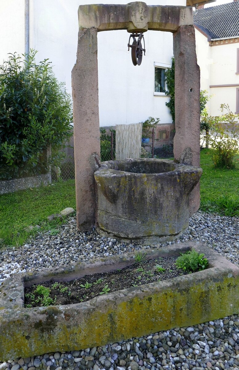 Weier, historischer Brunnen im Ortszentrum, Sept.2021