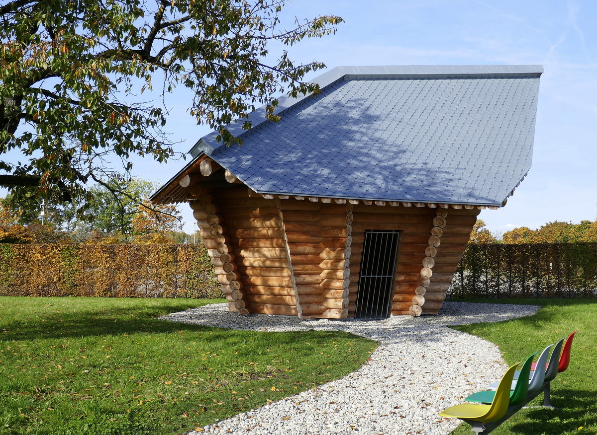 Weil am Rhein, das Blockhaus von Thomas Schtte steht seit 2018 auf dem Vitra-Campus, Okt.2020