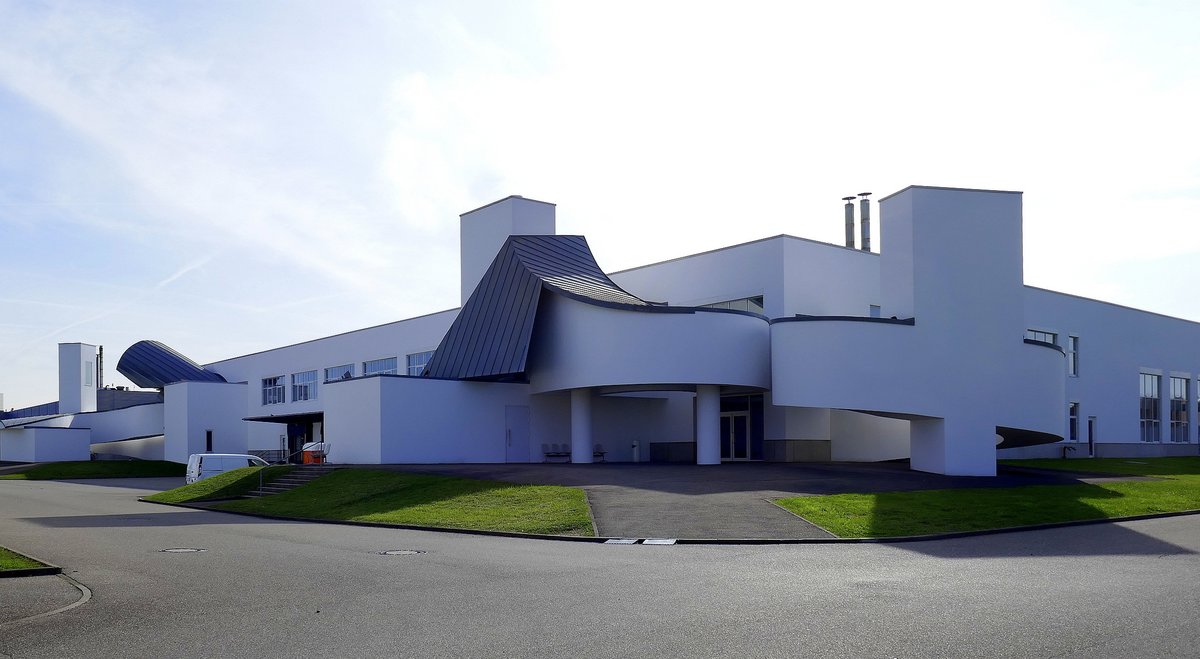 Weil am Rhein, die Fabrikhallen des Schweizer Mbelherstellers Vitra AG, Architekt war Frank O. Gehry, Okt.2020