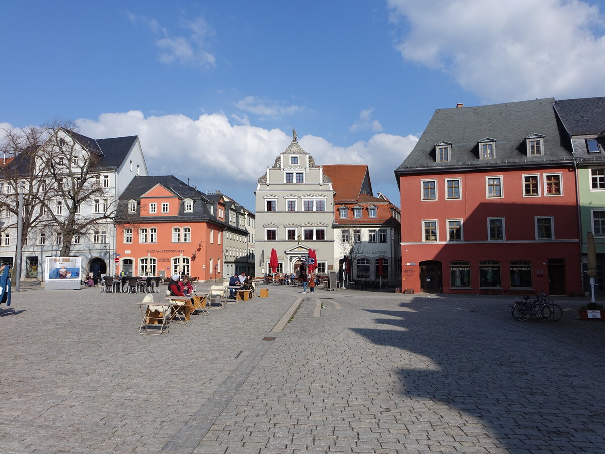 Weimar, Huser an der Ostseite des Herderplatz (09.04.2023)