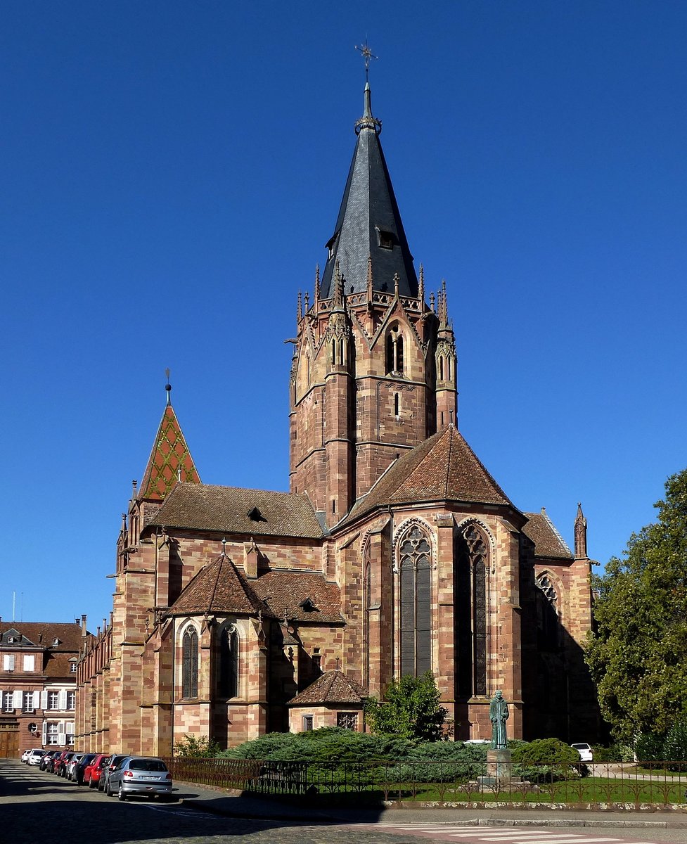 Weienburg (Wissembourg), die Abteikirche St.Peter und Paul geht zurck auf das 11.Jahrhundert und zhlt zu den grten Kirchen im Elsa, Sept.2015