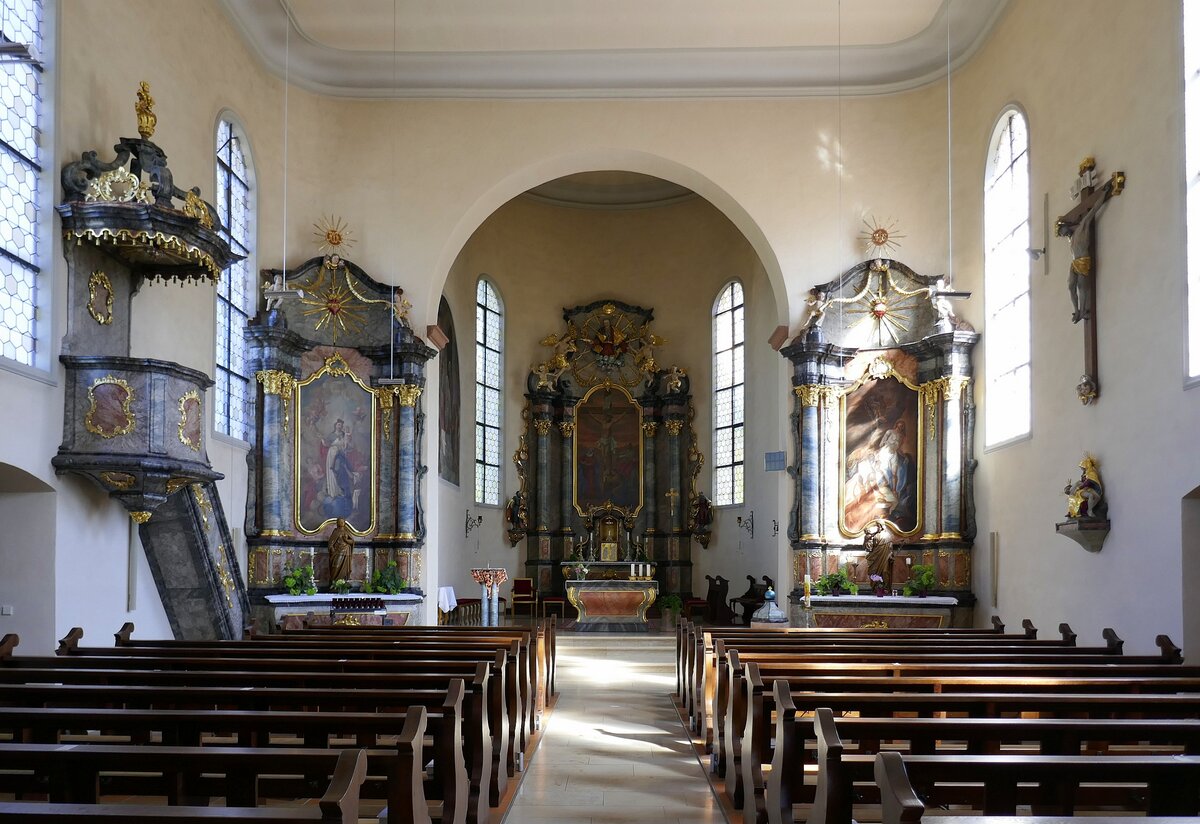 Welschensteinach, Blick zum Altar in der Kirche St.Peter und Paul, Sept.2021