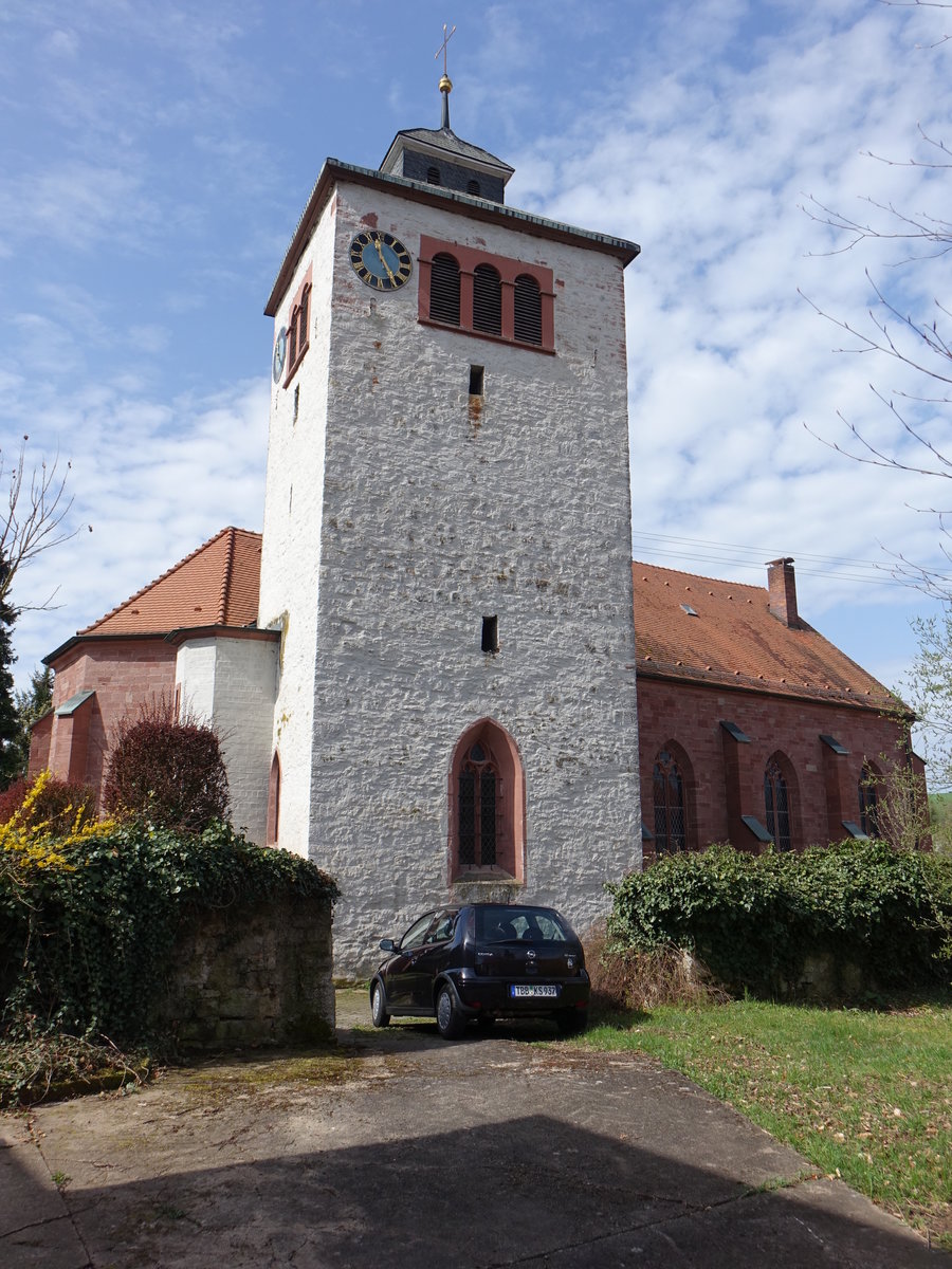 Wenkheim, kath. Pfarrkirche St. Maria, neugotischer Bau mit eingezogenem polygonalem Chor, erbaut 1823 (15.04.2018)