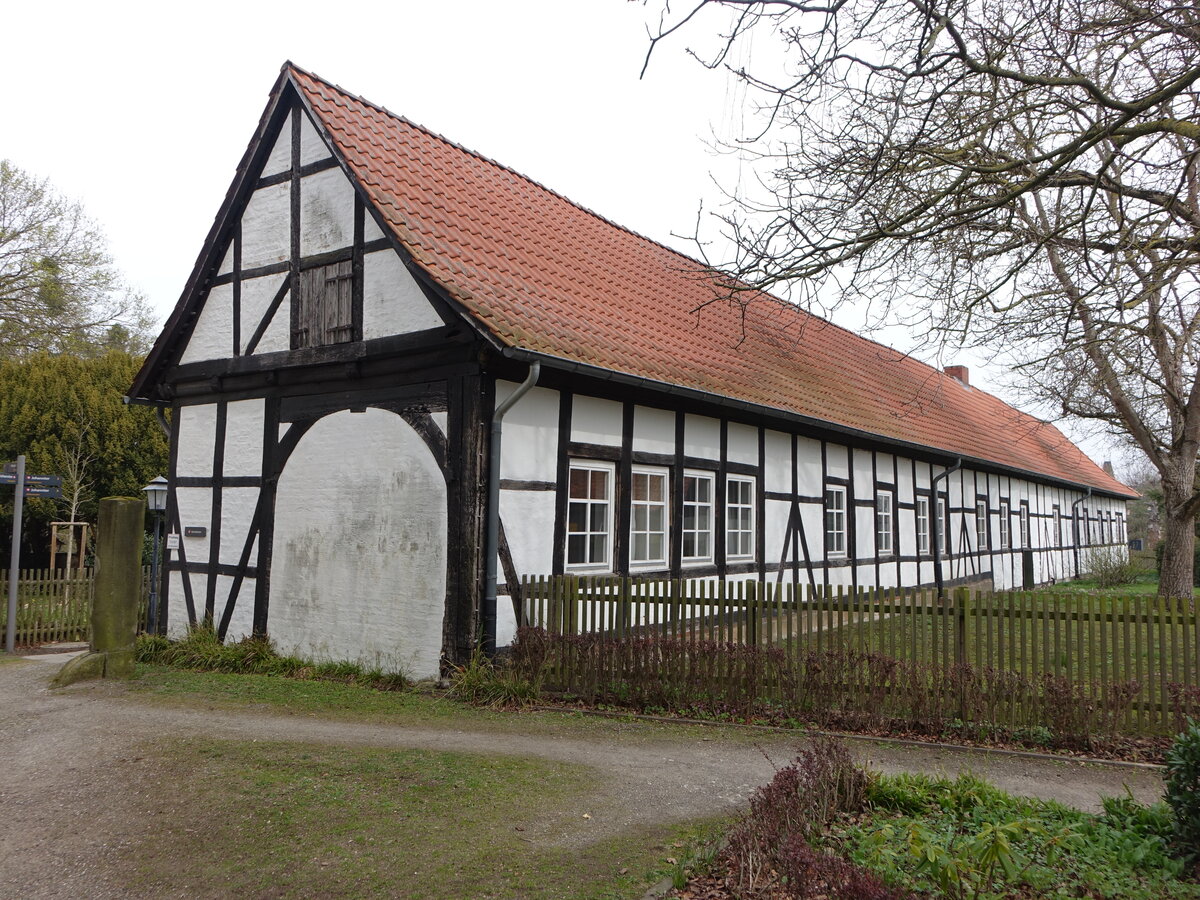 Wennigsen, historische Scheune des Klosterhofs, heute Dormitorium  (24.03.2026)