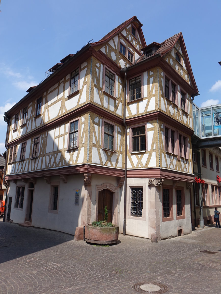 Wertheim, Haus zu den Vier Gekrönten, erbaut 1570 (12.05.2018)