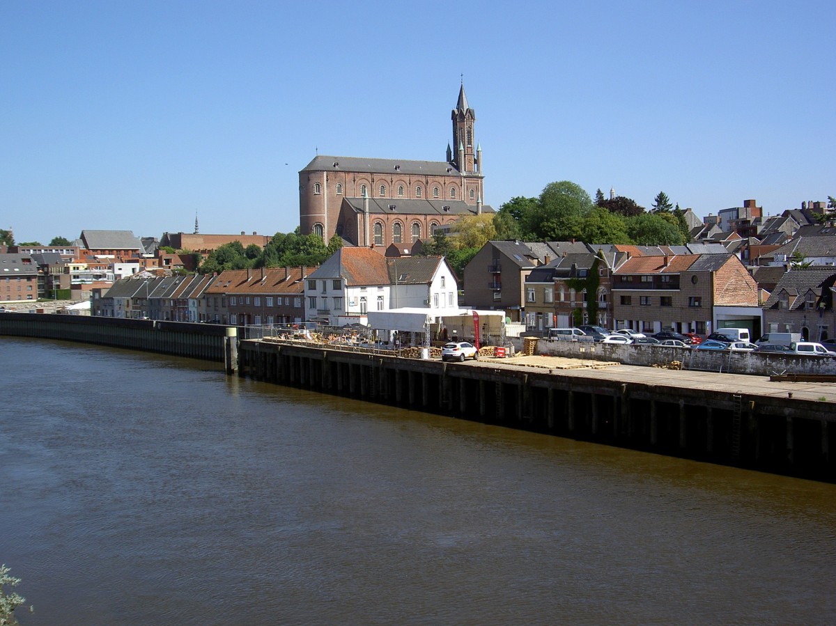 Wetteren, Sint Gertrudeskerk an der Schelde (03.07.2014)