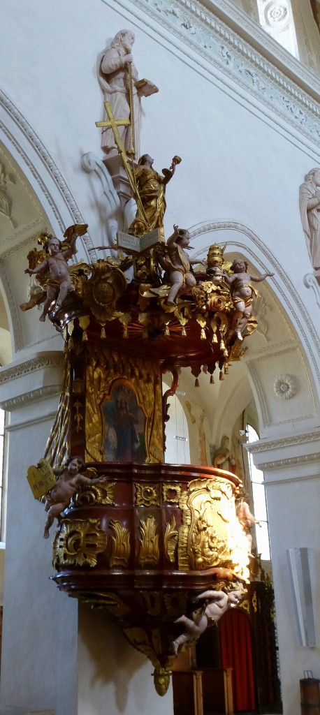 Wettingen, die schmuckvolle Kanzel in der ehemaligen Klosterkirche, Sept.2015