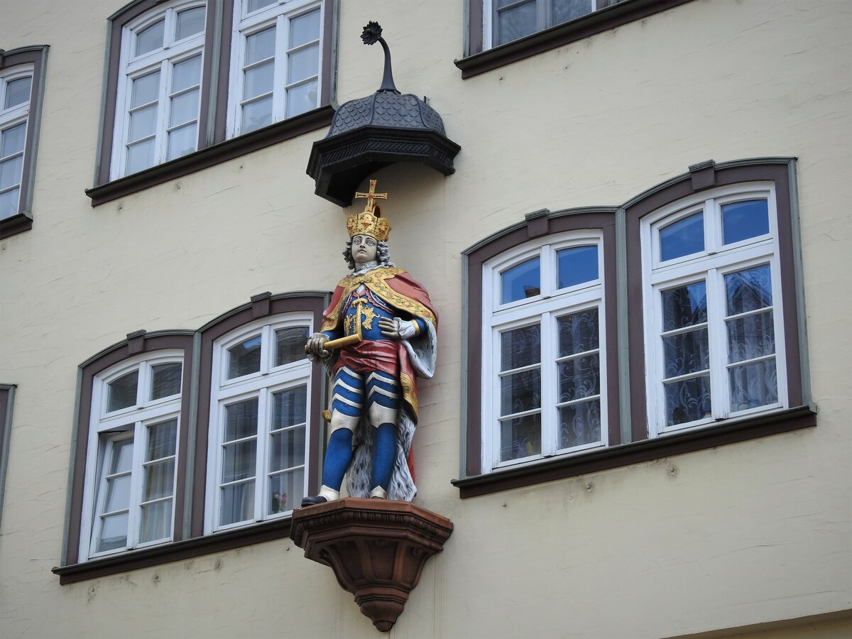 WETZLAR/LAHN-HAUSFRONT  ZUM RMISCHEN KAISER 
1767 als Theater-,Ball- und Gasthaus in Wetzlar errichtet...am 22.8.21