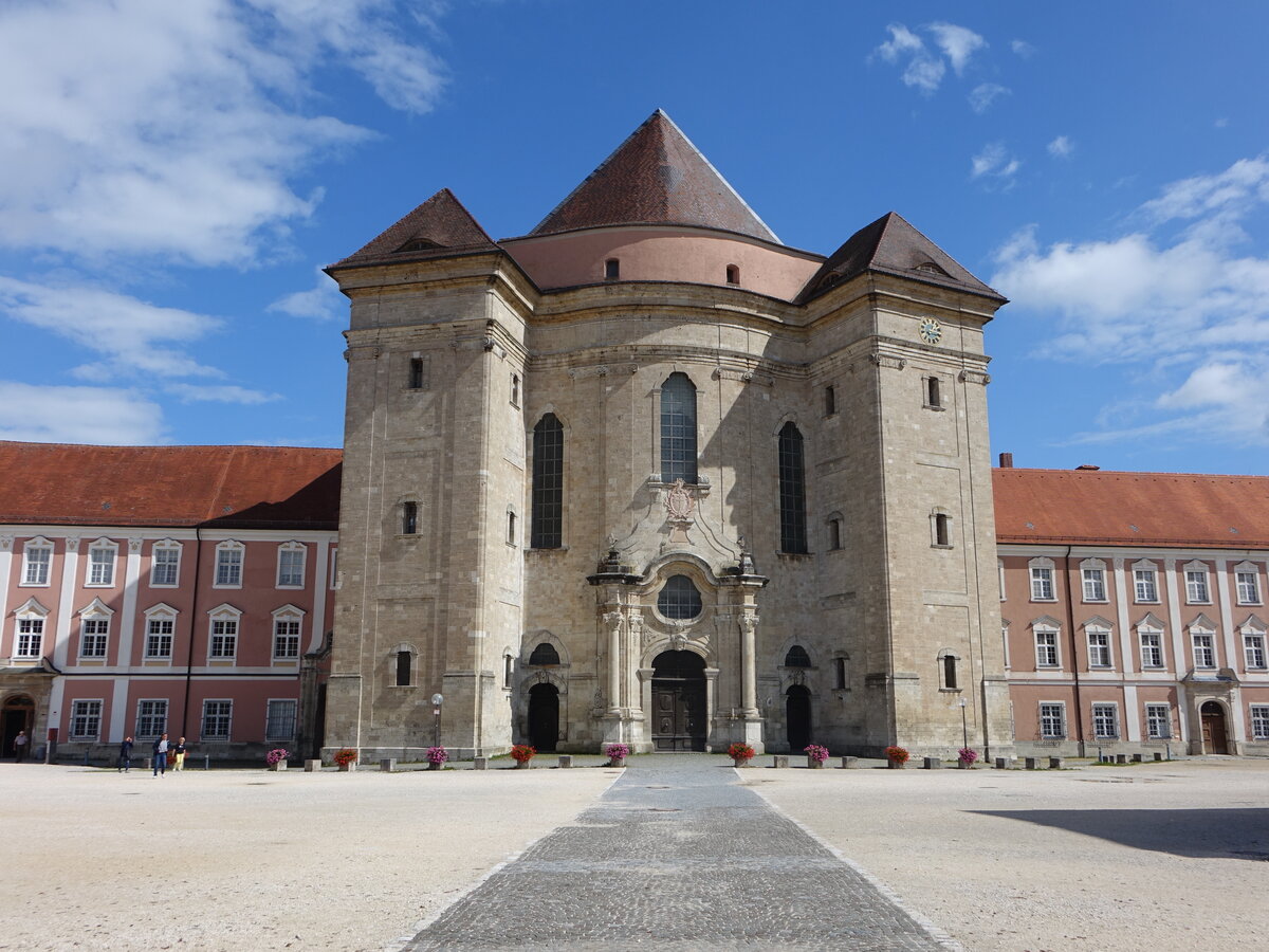 Wiblingen, Klosterkirche St. Martin, erbaut ab 1275 als romanische Basilika (11.09.2022)