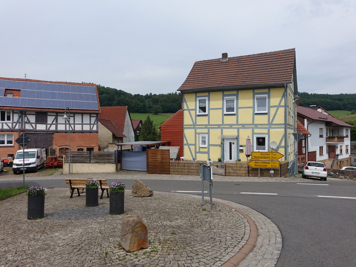 Wickersrode, Fachwerkhuser an der Hauptstrae (04.06.2022)