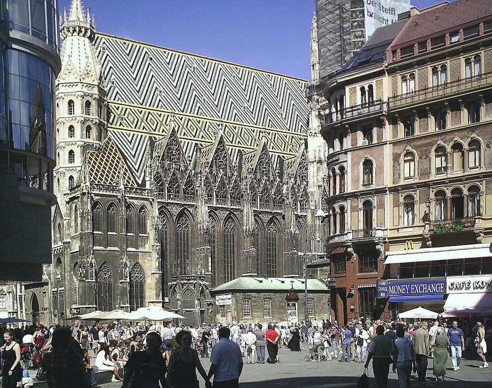 Wien, am Stefansdom im Juni 2006