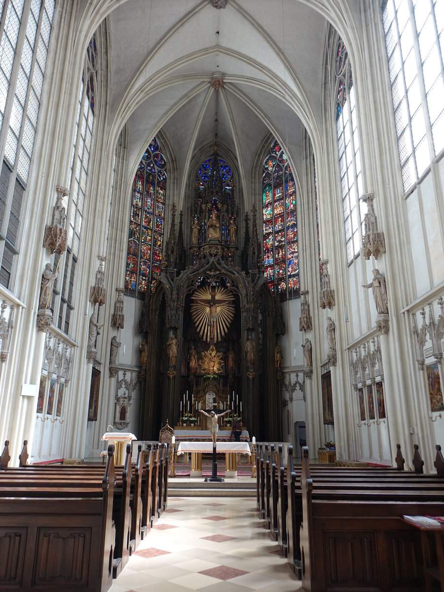 Wien, Hochaltar in der Pfarrkirche Maria am Gestade (20.04.2019)