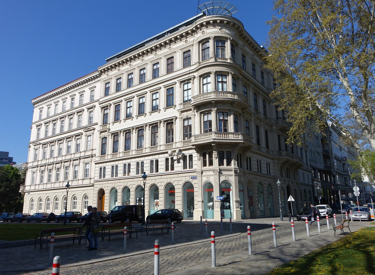 Wien, Kartell Flagship Store am Robert Stolz Platz (20.04.2019)