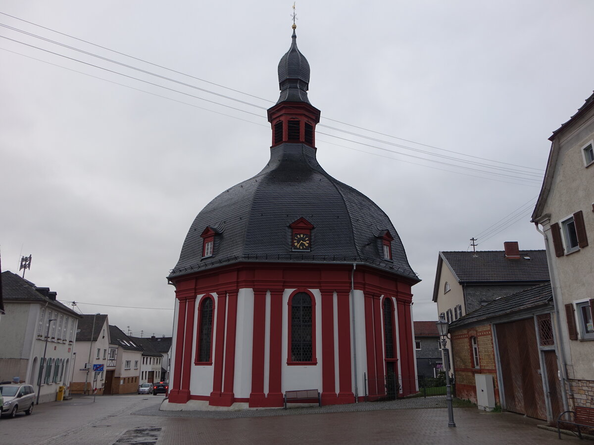 Wiesbaden-Naurod, evangelische Kirche, im barocken Stil erbaut von 1727 bis 1730 nach Plnen von Johann Jakob Bager (29.01.2022)