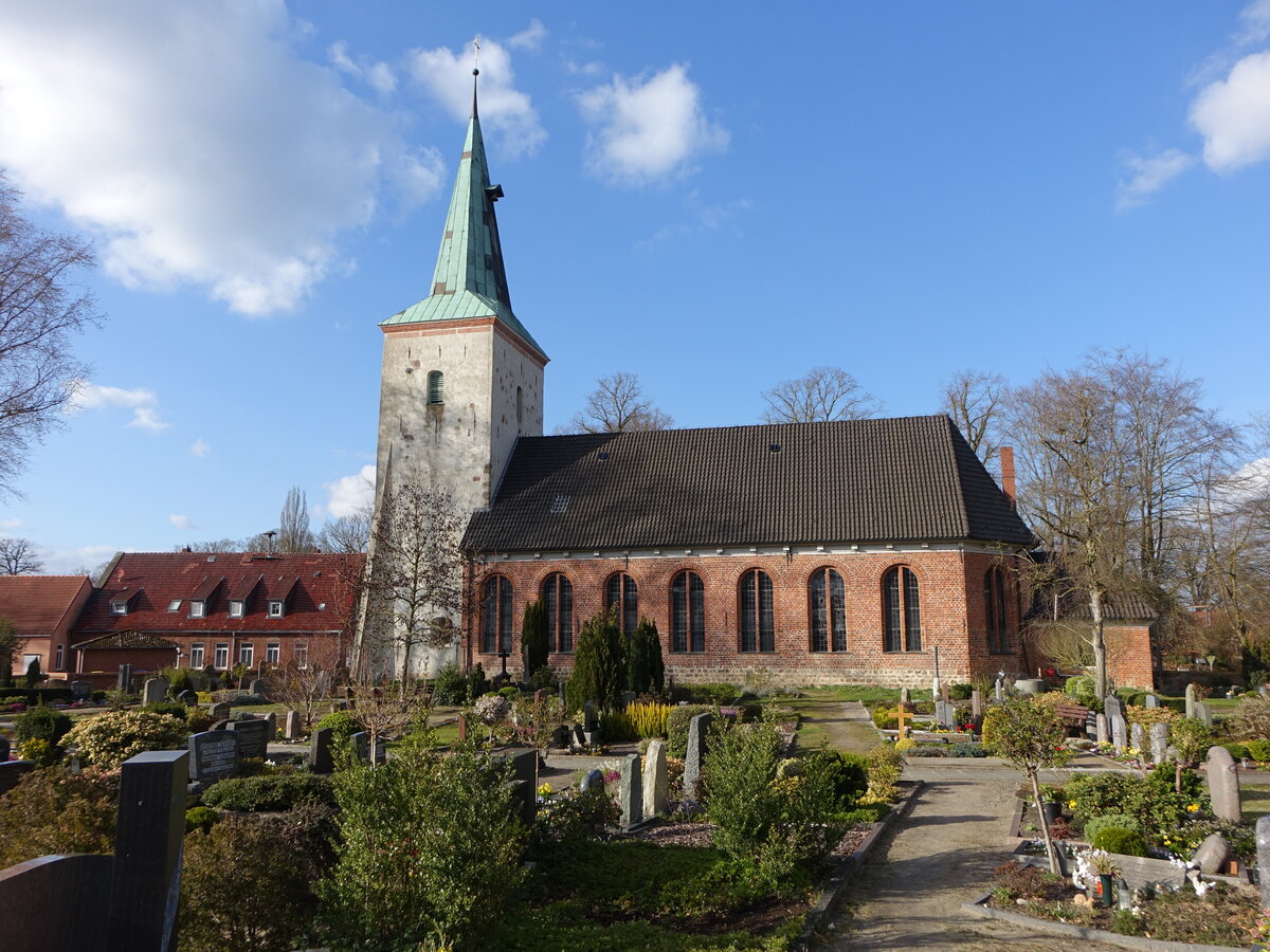 Wilstedt, evangelische St. Petri Kirche, erbaut 1722, Kirchturm 12. Jahrhundert (27.03.2026)