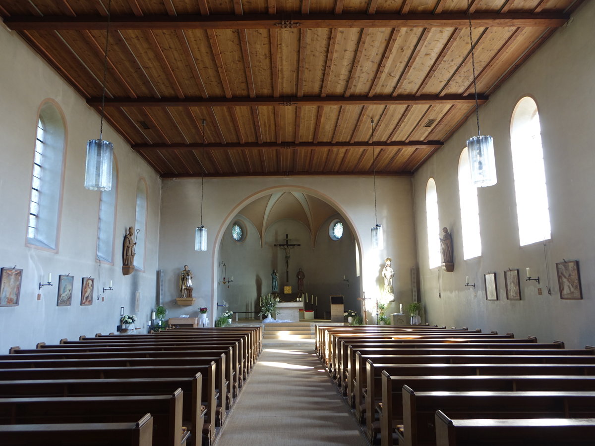 Winkels, Innenraum der kath. Pfarrkirche St. Bonifatius, erbaut 1937 durch Eugen Altendrfer (07.07.2018)