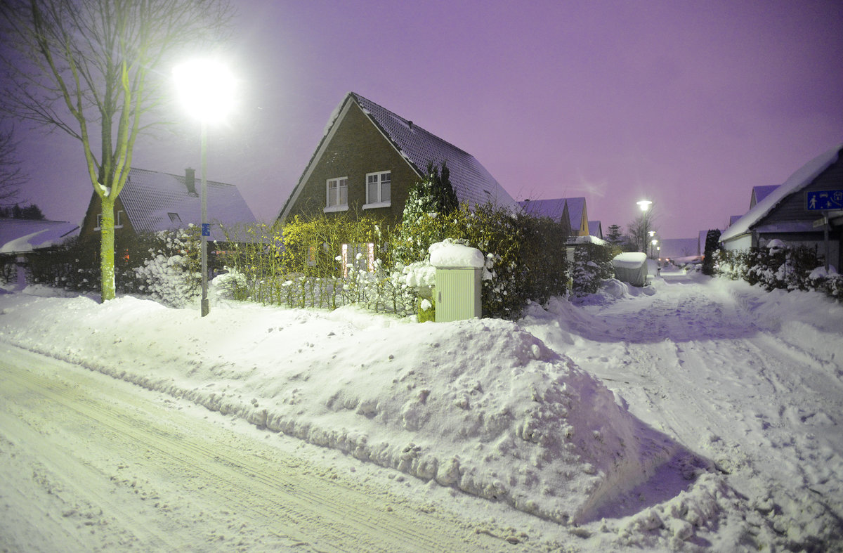 Winteraufnahme in der Gartenstadtallee in Flensburg-Weche Aufnahme: 1. Mrz 2018.