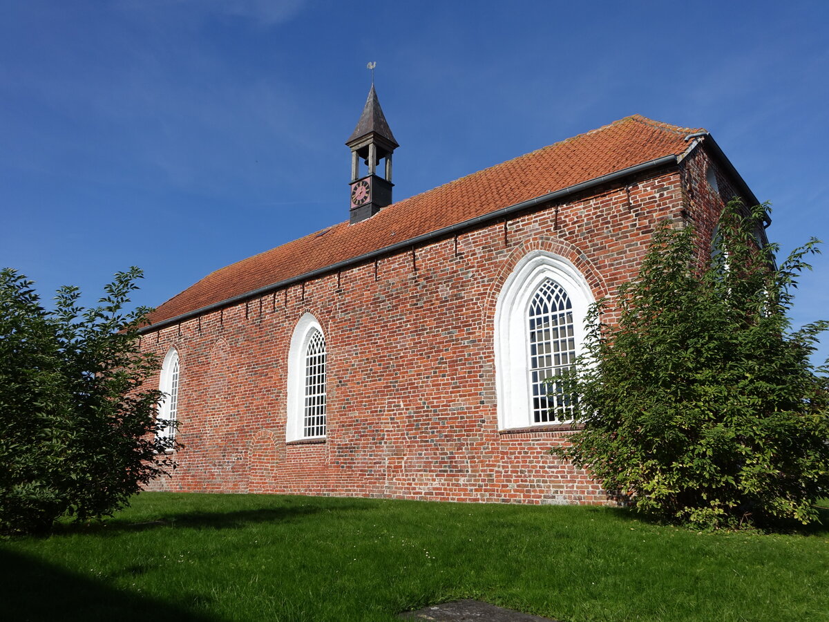 Wirdum, evangelische Kirche, Backsteinkirche erbaut ab 1300 (09.10.2021)