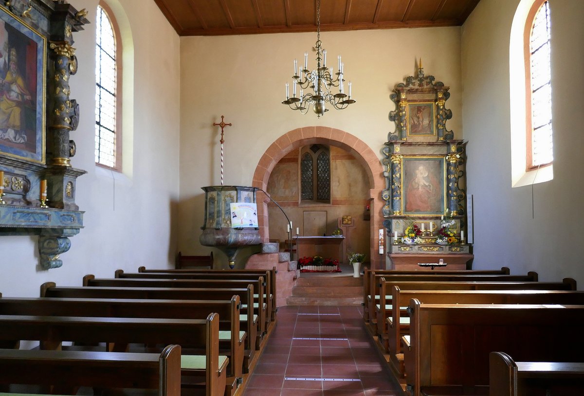 Wittelbach, Blick zum Altar in der Kirche St.Peter und Paul, Juli 2020