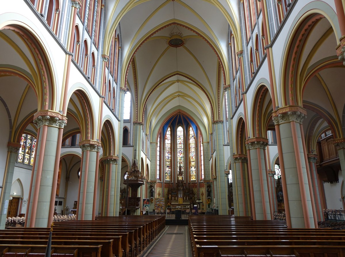 Woerden, Innenraum der St. Bonaventura Kirche (22.08.2016)