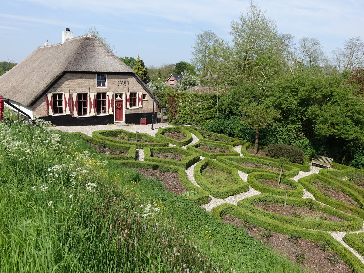 Wohnhaus in Nederhemert am Maasdeich (09.05.2016)