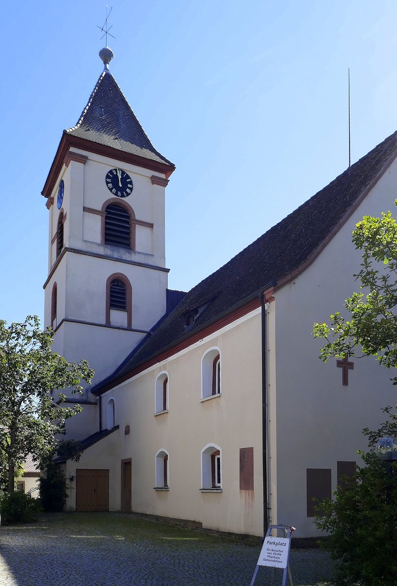 Wollbach, die evangelische Pfarrkirche, geht zurck auf das 13.Jahrhundert, Sept.2020