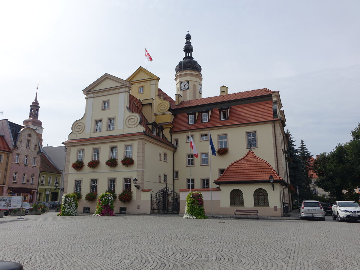 Wolow / Wohlau, Sptrenaissance-Rathaus am Rynek Platz (15.09.2021)