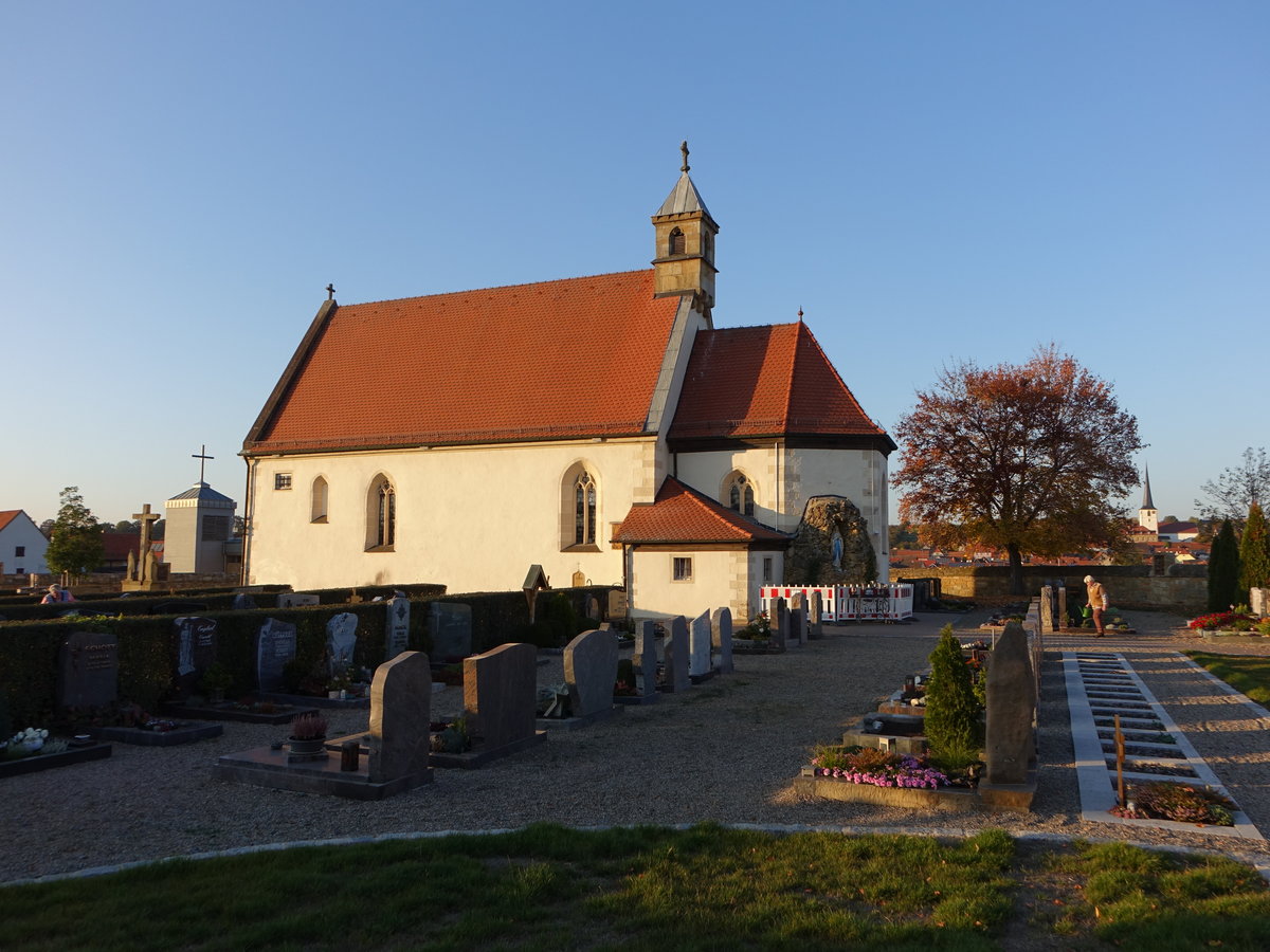 Wlfershausen, kath. St.  Stephanus Kapelle am Friedhof, erbaut 1507 (15.10.2018)