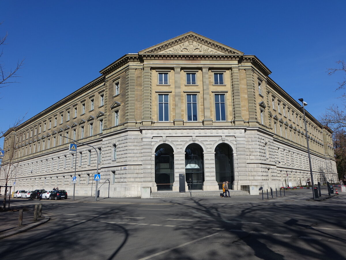 Wrzburg, Gebude des Landgerichts in der Ottostrae (21.02.2021)