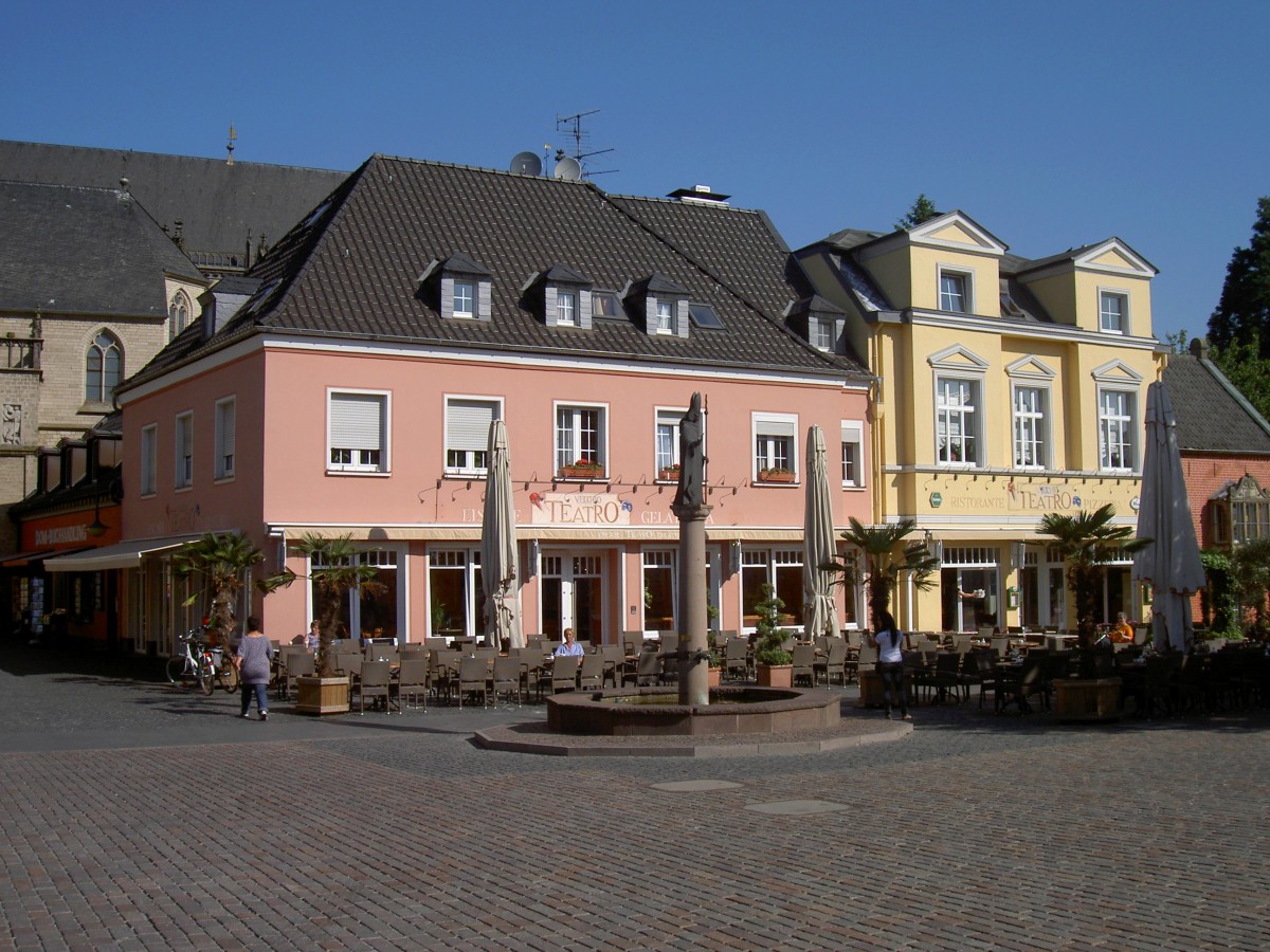 Xanten, Huser am Marktplatz (30.05.2011)