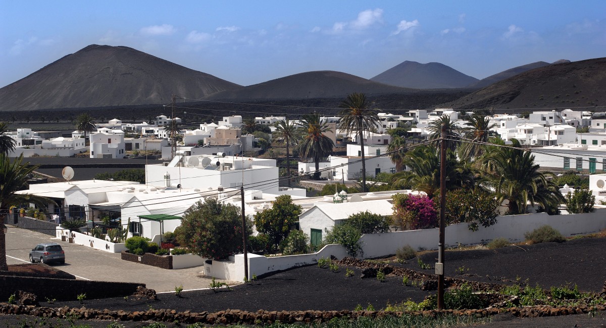 Yaiza - Lanzarote. Aufnahme: April 2011.