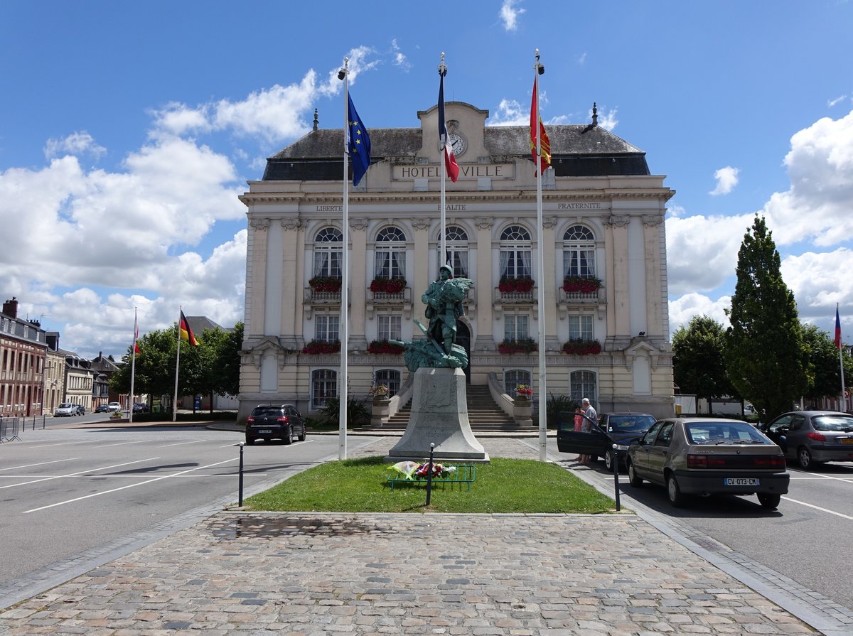 Yvetot, Rathaus am Place Hotel de Ville (14.07.2016)