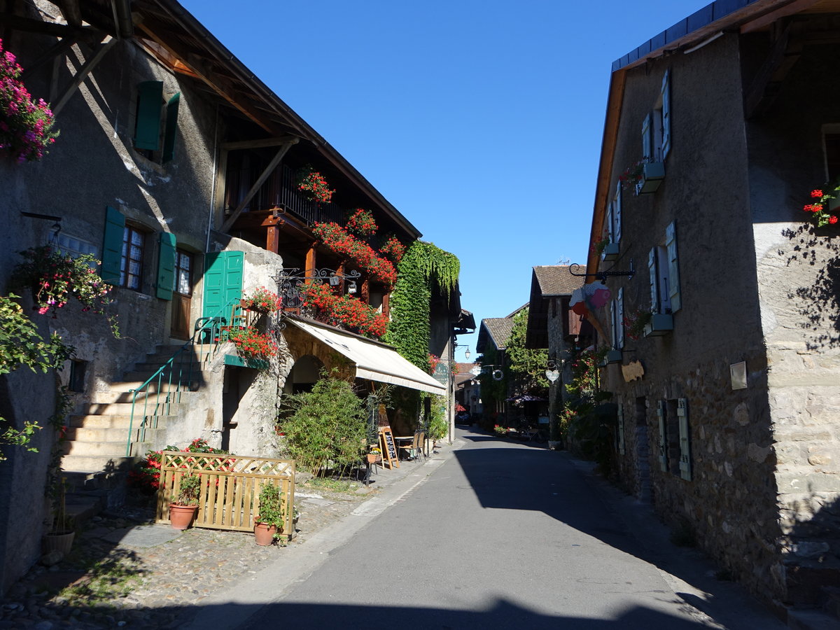 Yvoire, historische Huser in der Grande Rue (05.08.2017)